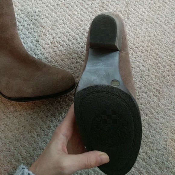 Vince Camuto booties - Picture 6 of 6